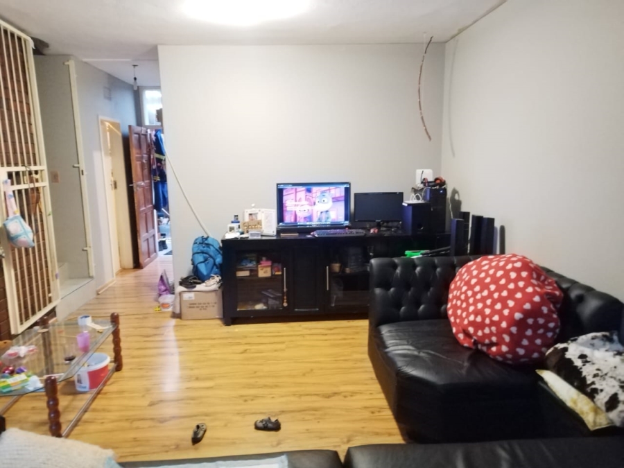 2 Bedroom Property for Sale in Birchleigh Gauteng