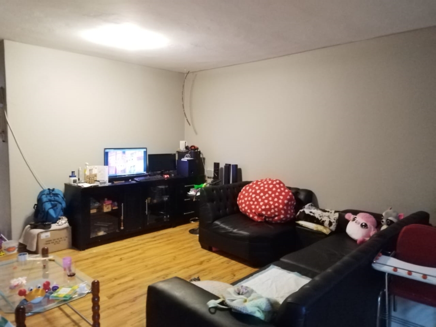 2 Bedroom Property for Sale in Birchleigh Gauteng