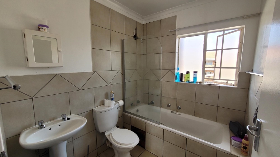 2 Bedroom Property for Sale in Clarina Gauteng