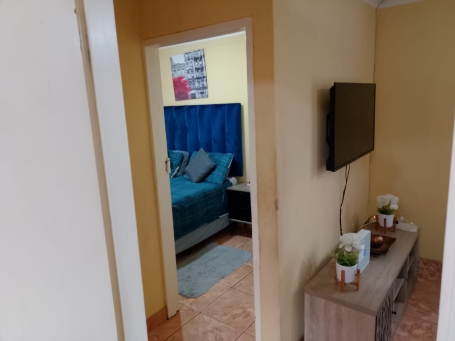 2 Bedroom Property for Sale in Mahube Valley Gauteng