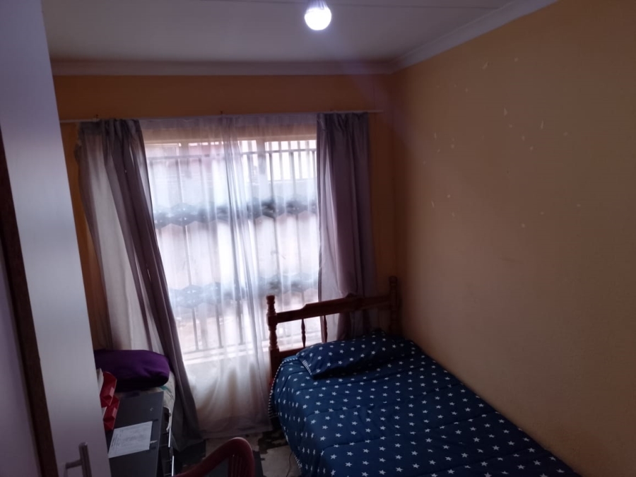 2 Bedroom Property for Sale in Mahube Valley Gauteng