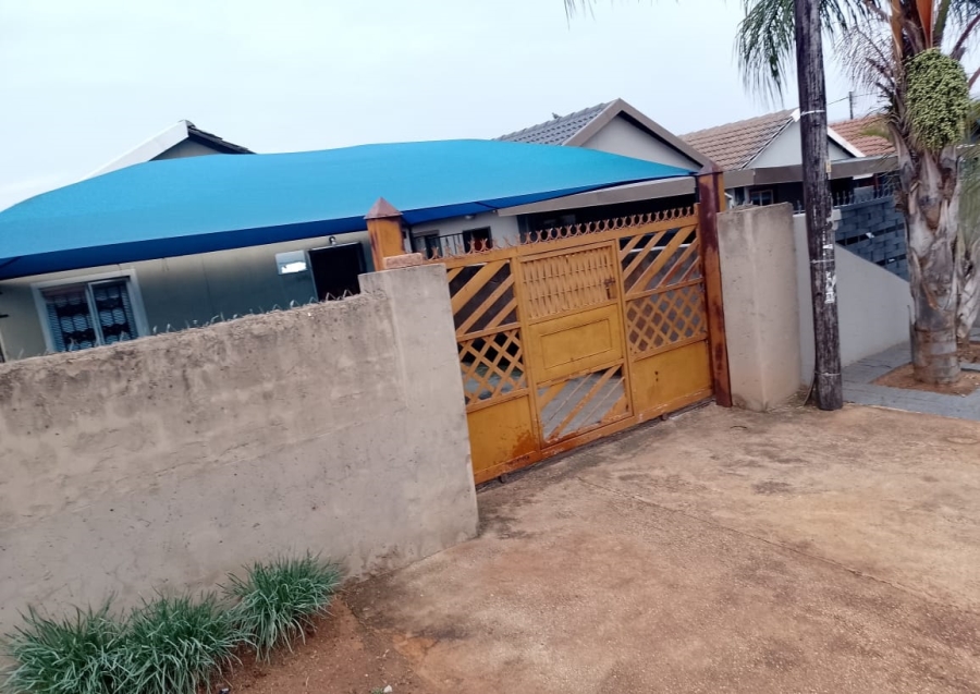 2 Bedroom Property for Sale in Mahube Valley Gauteng