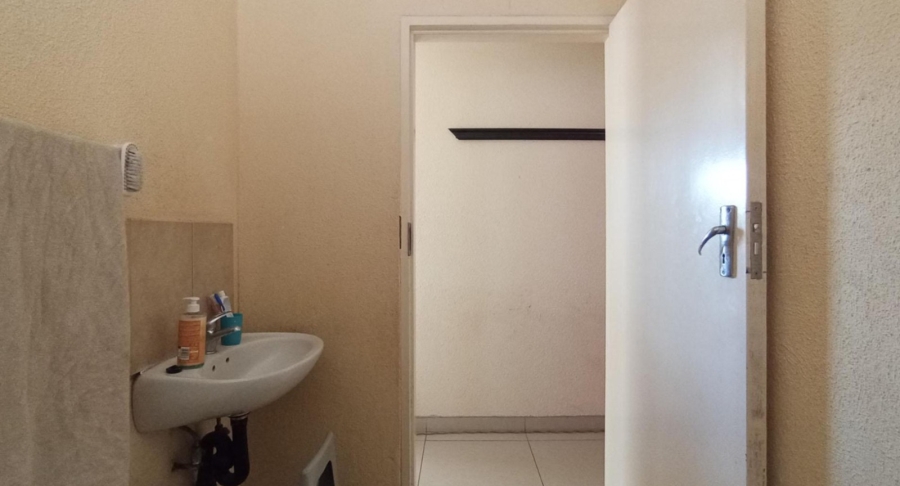 3 Bedroom Property for Sale in Mahube Valley Gauteng