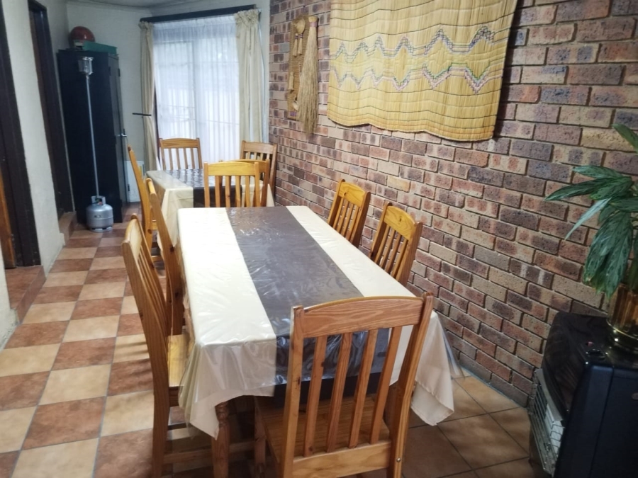 11 Bedroom Property for Sale in Birch Acres Gauteng