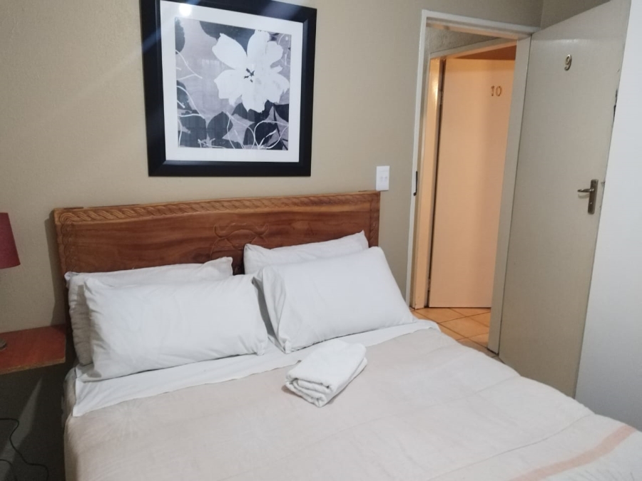 11 Bedroom Property for Sale in Birch Acres Gauteng