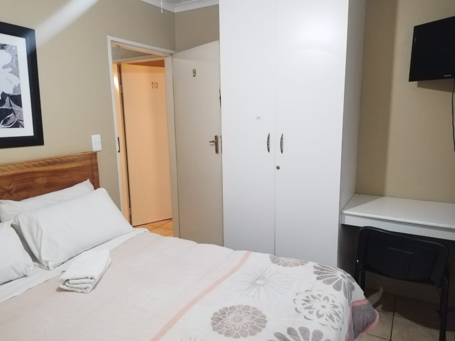 11 Bedroom Property for Sale in Birch Acres Gauteng