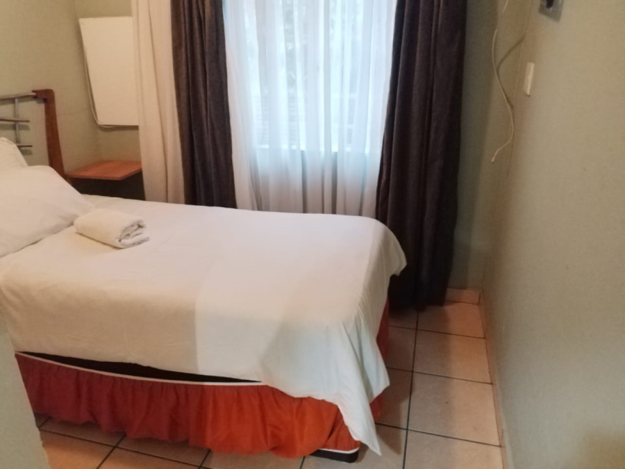 11 Bedroom Property for Sale in Birch Acres Gauteng