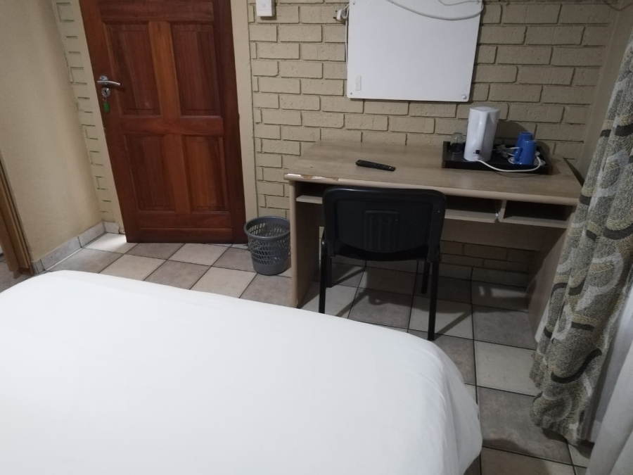 11 Bedroom Property for Sale in Birch Acres Gauteng