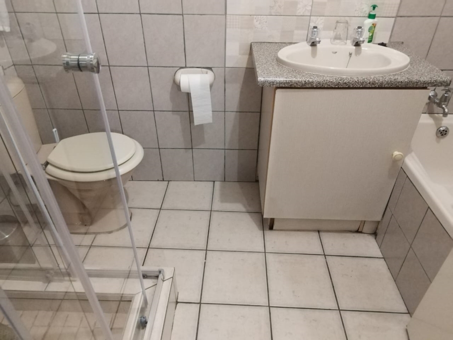 11 Bedroom Property for Sale in Birch Acres Gauteng