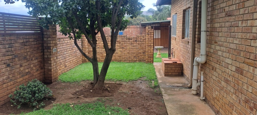 3 Bedroom Property for Sale in Daspoort Gauteng