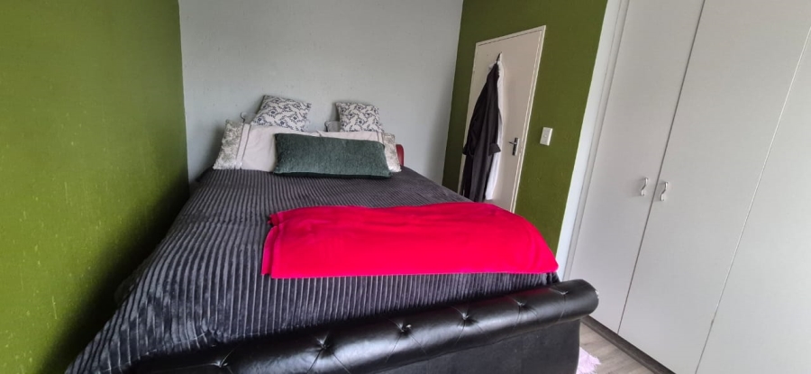 2 Bedroom Property for Sale in Comet Gauteng