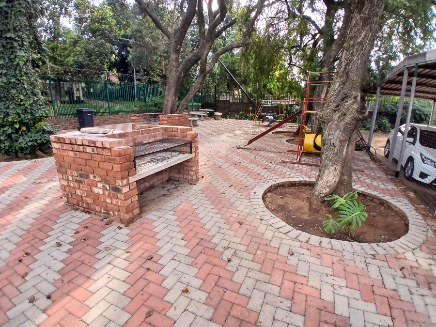 1 Bedroom Property for Sale in Pretoria Gardens Gauteng