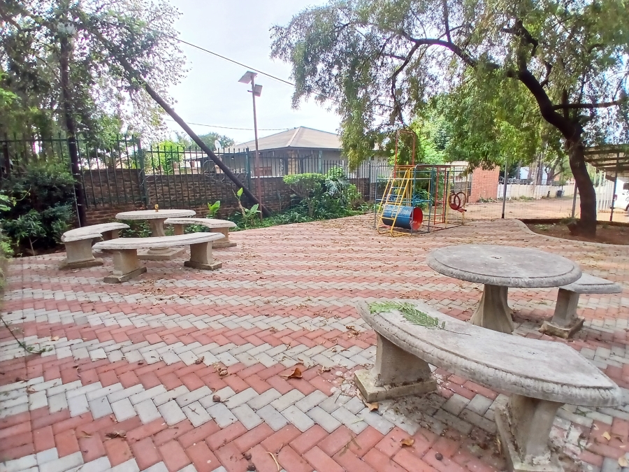 1 Bedroom Property for Sale in Pretoria Gardens Gauteng