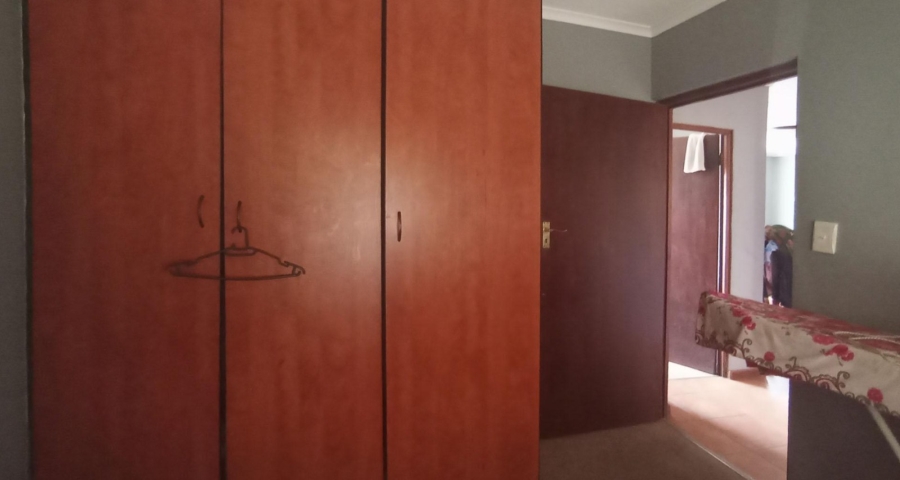 2 Bedroom Property for Sale in Montana Tuine Gauteng