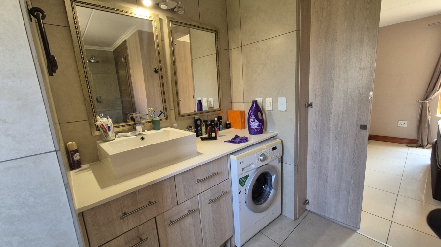 2 Bedroom Property for Sale in Bedfordview Gauteng