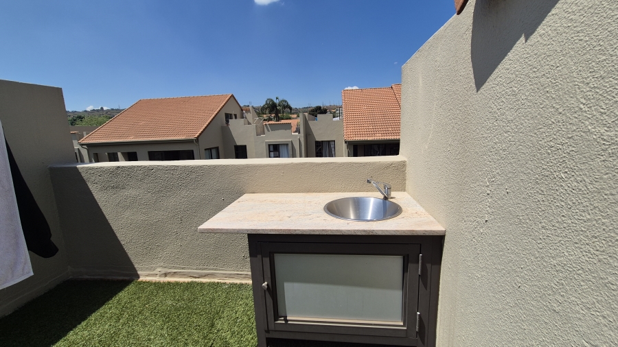 2 Bedroom Property for Sale in Bedfordview Gauteng