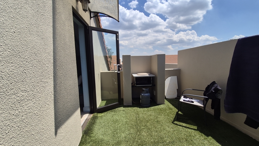 2 Bedroom Property for Sale in Bedfordview Gauteng