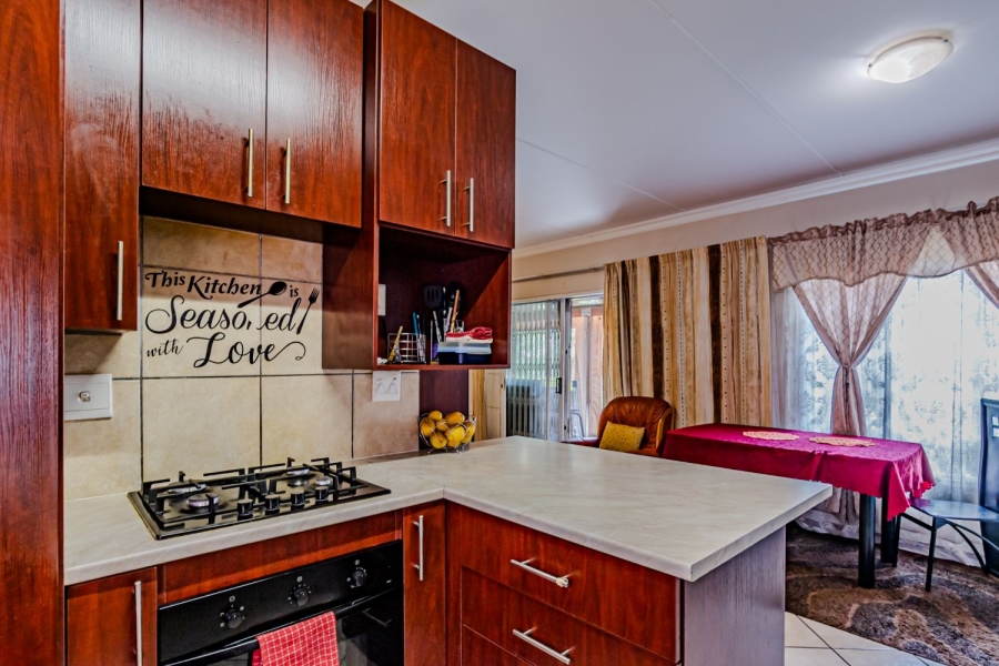 3 Bedroom Property for Sale in Willow Park Manor Gauteng