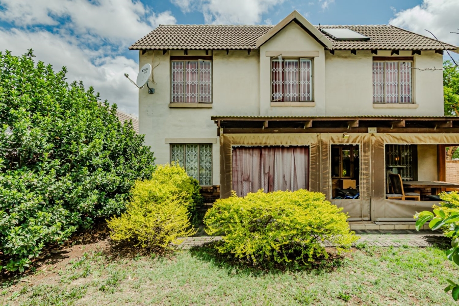 3 Bedroom Property for Sale in Willow Park Manor Gauteng