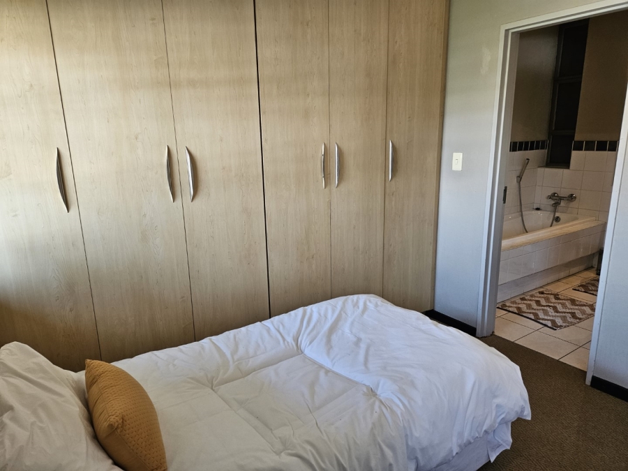 To Let 2 Bedroom Property for Rent in Morningside Gauteng