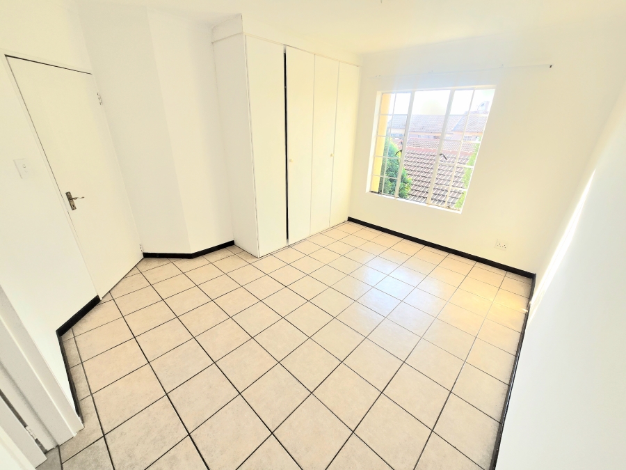 2 Bedroom Property for Sale in Noordwyk Gauteng