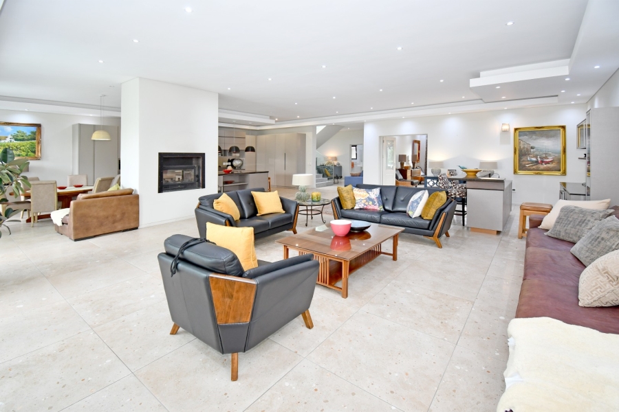 7 Bedroom Property for Sale in River Club Gauteng