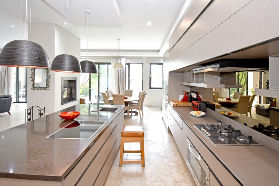 7 Bedroom Property for Sale in River Club Gauteng