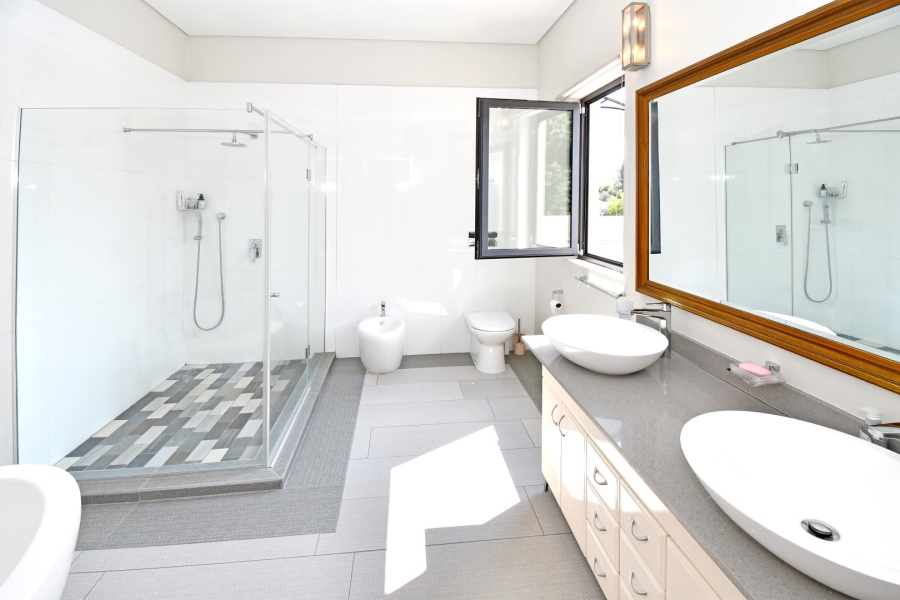 7 Bedroom Property for Sale in River Club Gauteng