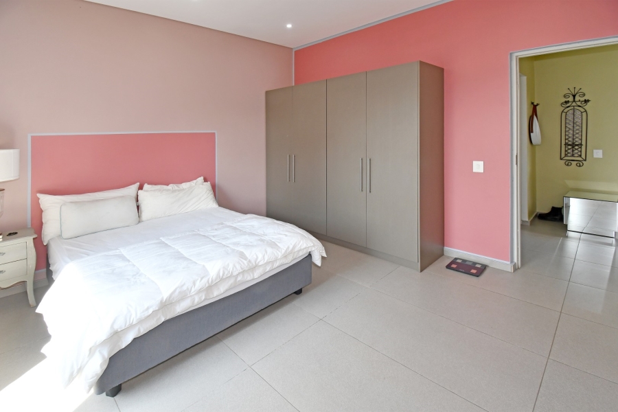 7 Bedroom Property for Sale in River Club Gauteng