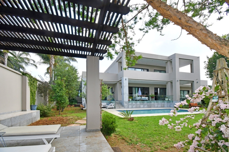 7 Bedroom Property for Sale in River Club Gauteng