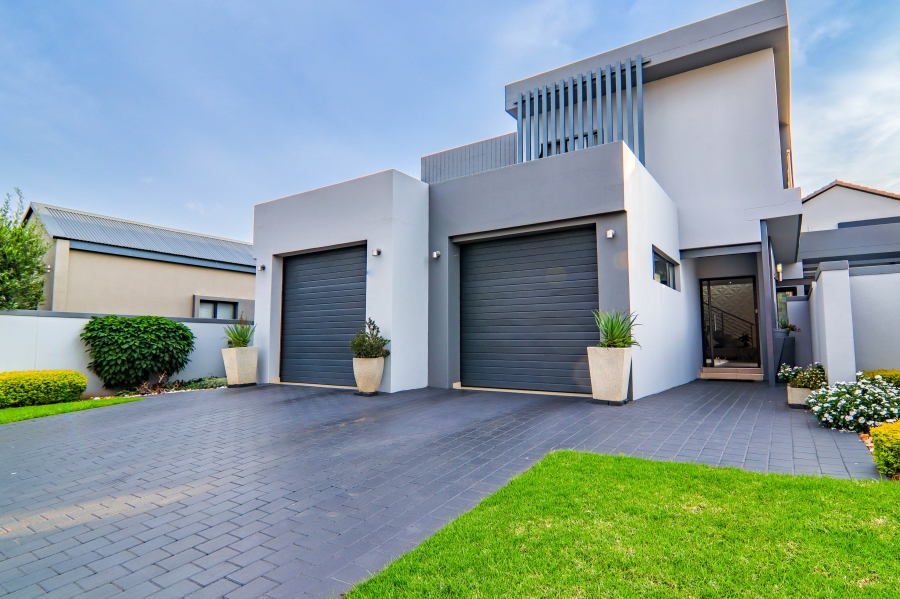 4 Bedroom Property for Sale in Midstream Meadows Gauteng