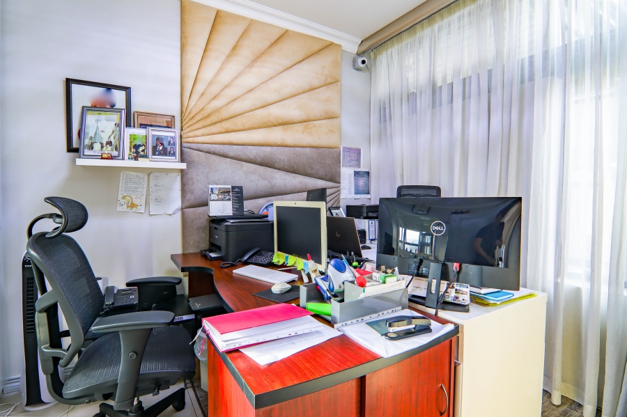 4 Bedroom Property for Sale in Midstream Meadows Gauteng