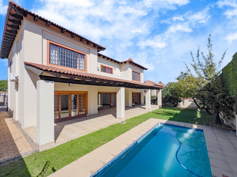 5 Bedroom Property for Sale in Bryanston Gauteng