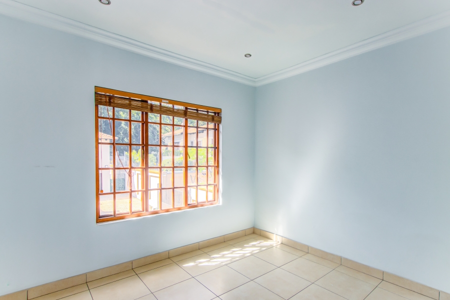 5 Bedroom Property for Sale in Bryanston Gauteng