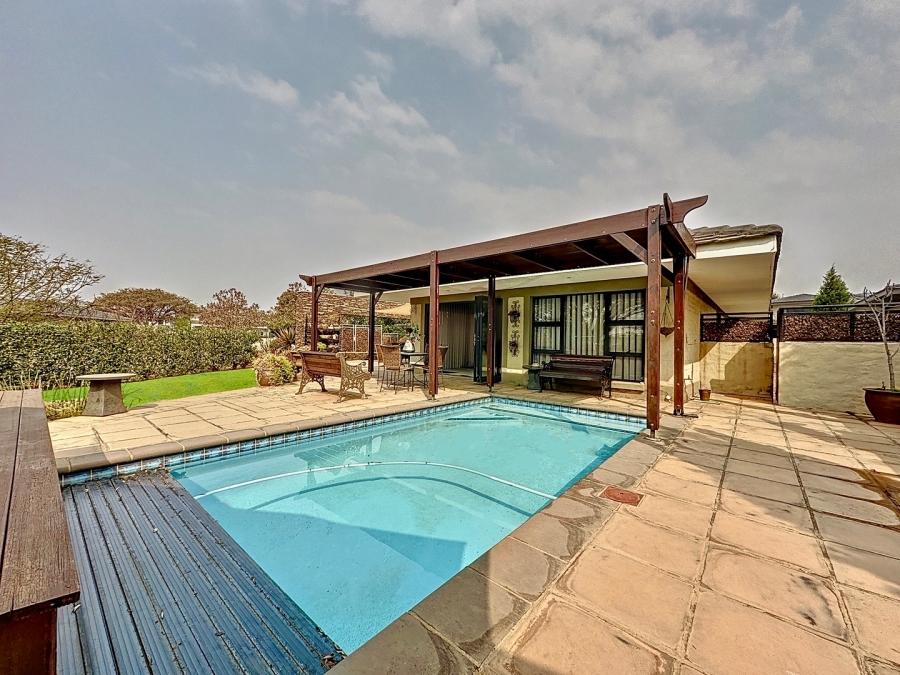 3 Bedroom Property for Sale in Lombardy Estate Gauteng