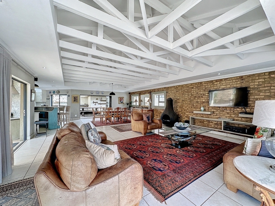 3 Bedroom Property for Sale in Lombardy Estate Gauteng