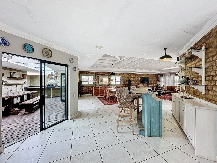 3 Bedroom Property for Sale in Lombardy Estate Gauteng