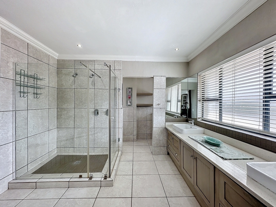 3 Bedroom Property for Sale in Lombardy Estate Gauteng