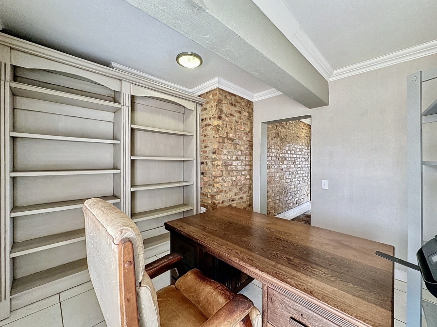 3 Bedroom Property for Sale in Lombardy Estate Gauteng