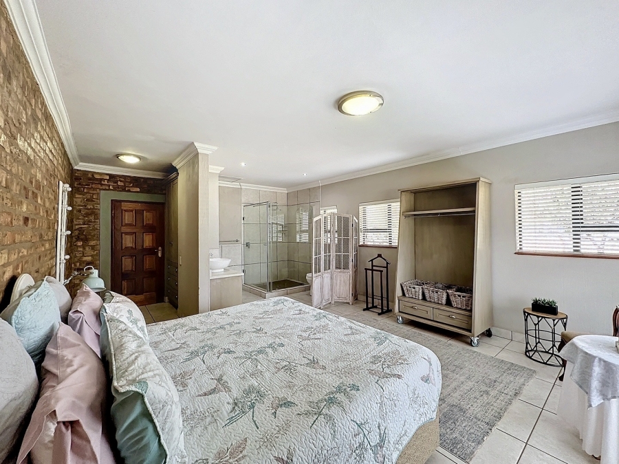 3 Bedroom Property for Sale in Lombardy Estate Gauteng