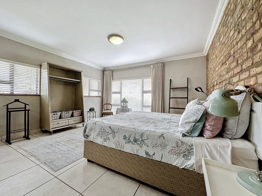 3 Bedroom Property for Sale in Lombardy Estate Gauteng