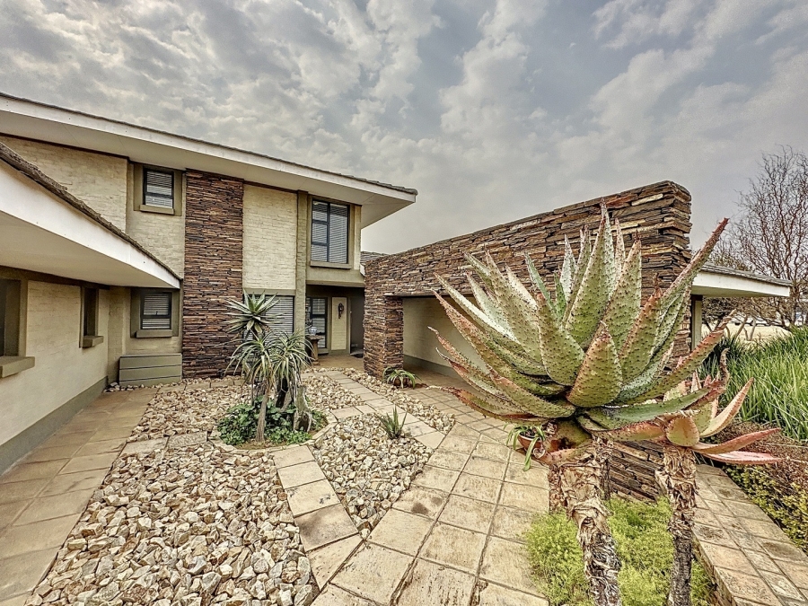 3 Bedroom Property for Sale in Lombardy Estate Gauteng