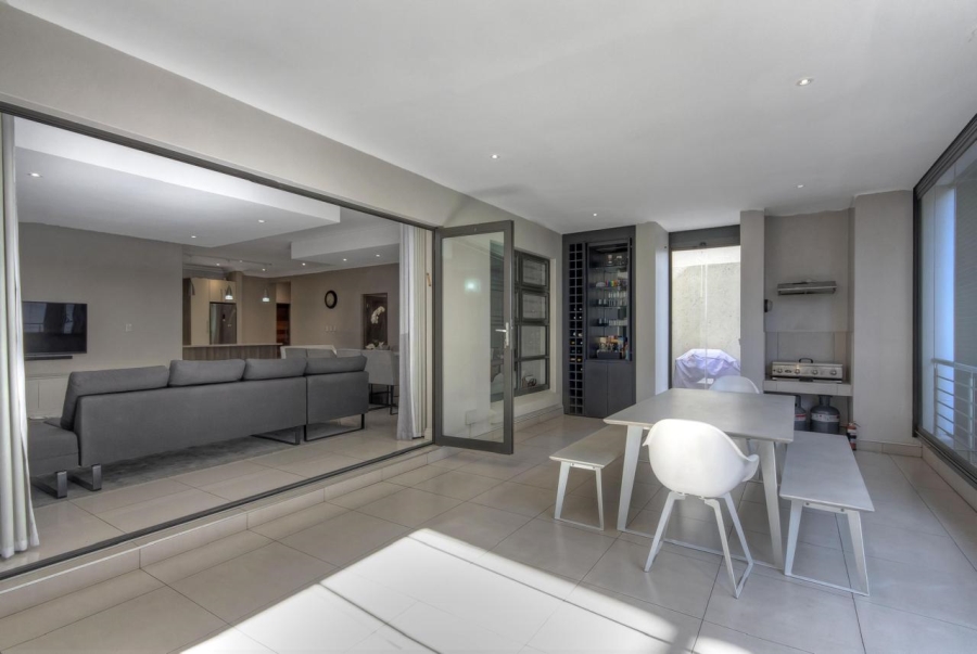 2 Bedroom Property for Sale in Morningside Gauteng