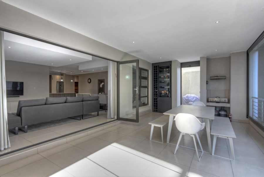 2 Bedroom Property for Sale in Morningside Gauteng