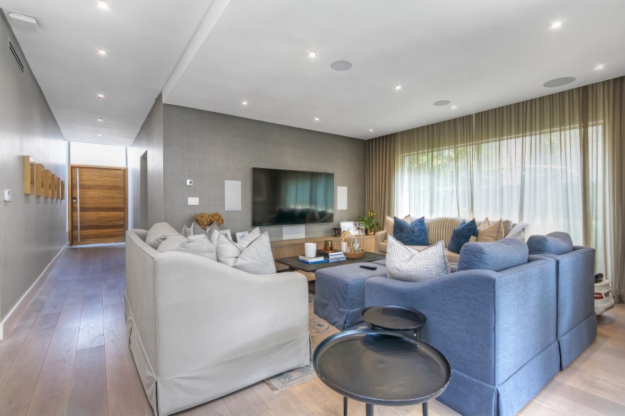 5 Bedroom Property for Sale in Morningside Gauteng