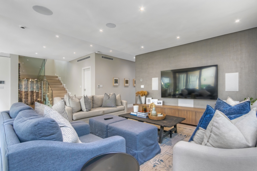 5 Bedroom Property for Sale in Morningside Gauteng