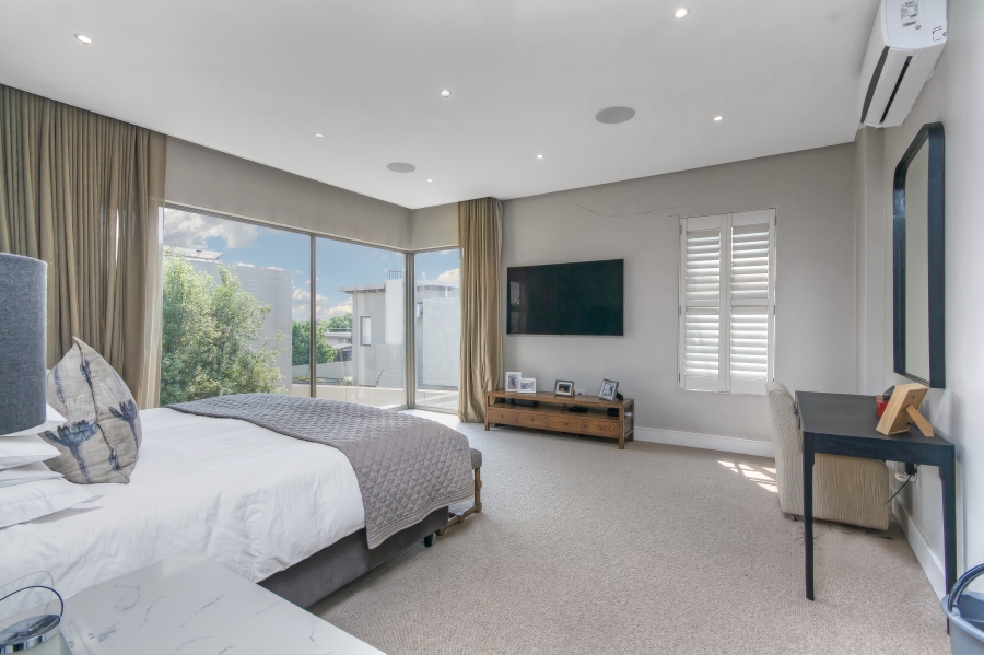 5 Bedroom Property for Sale in Morningside Gauteng