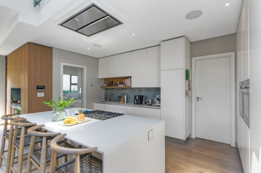 5 Bedroom Property for Sale in Morningside Gauteng