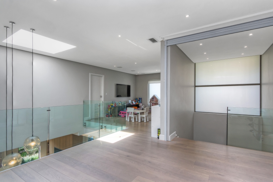 5 Bedroom Property for Sale in Morningside Gauteng