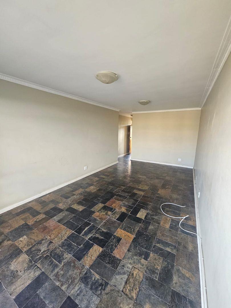 To Let 2 Bedroom Property for Rent in Glenhazel Gauteng